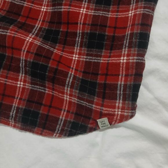 VANS XL 100% Cotton Red/Black Plaid Long-Sleeved Button-Up Flannel Shirt - Picture 6 of 13